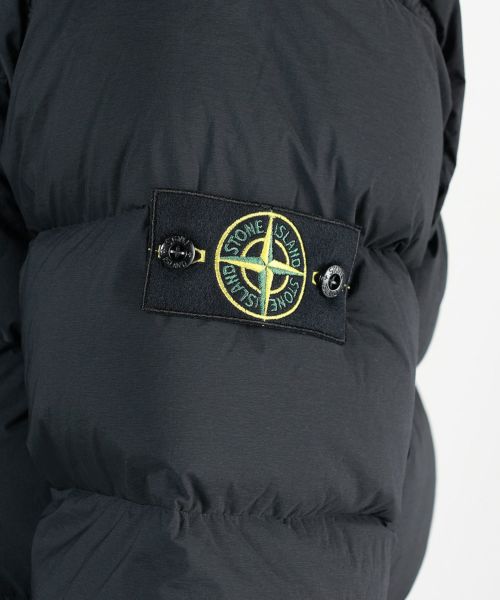 STONE ISLAND(ストーンアイランド)】SEAMLESS TUNNEL NYLON DOWN