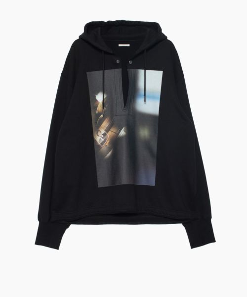 Tamme(タム)】 GRAPES BY THE WINDOW SLIT HOODIE｜PARIGOT ONLINE（パリゴオンライン）