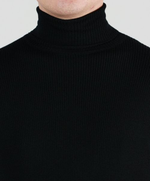 CFCL(シーエフシーエル)】 WOOL RIB HIGHNECK TOP｜PARIGOT
