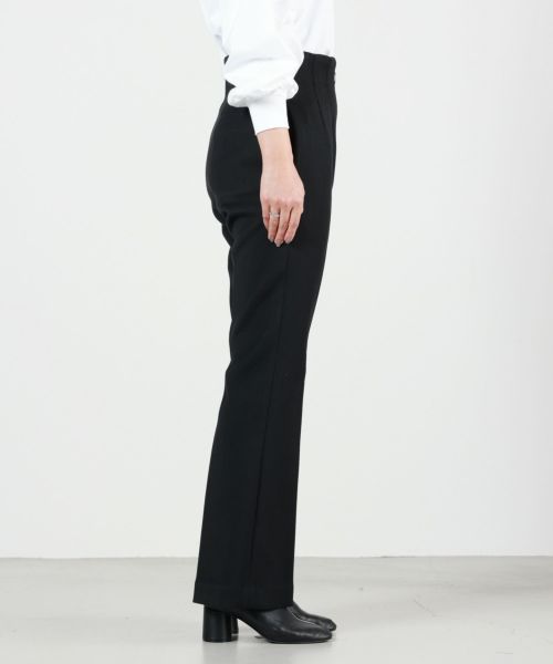 PHEENY(フィーニー)】 Kersey high waist semi flared slacks｜PARIGOT ONLINE（パリゴオンライン）