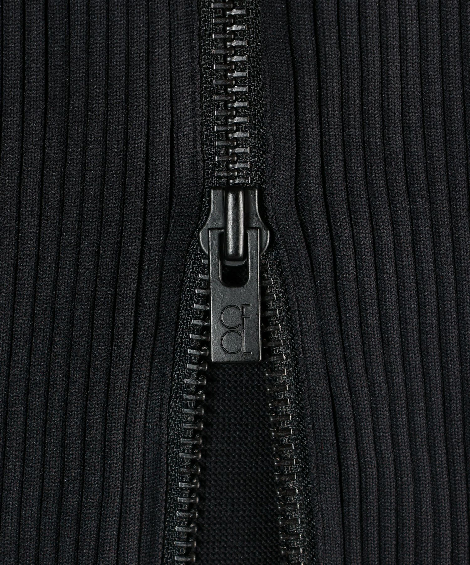 CFCL(シーエフシーエル)】 FLUTED HOODIE JACKET｜PARIGOT ONLINE 