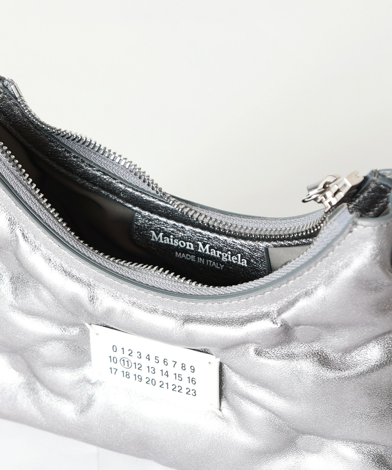 Maison Margiela(メゾンマルジェラ)】 グラムスラム ホーボー マイクロ 