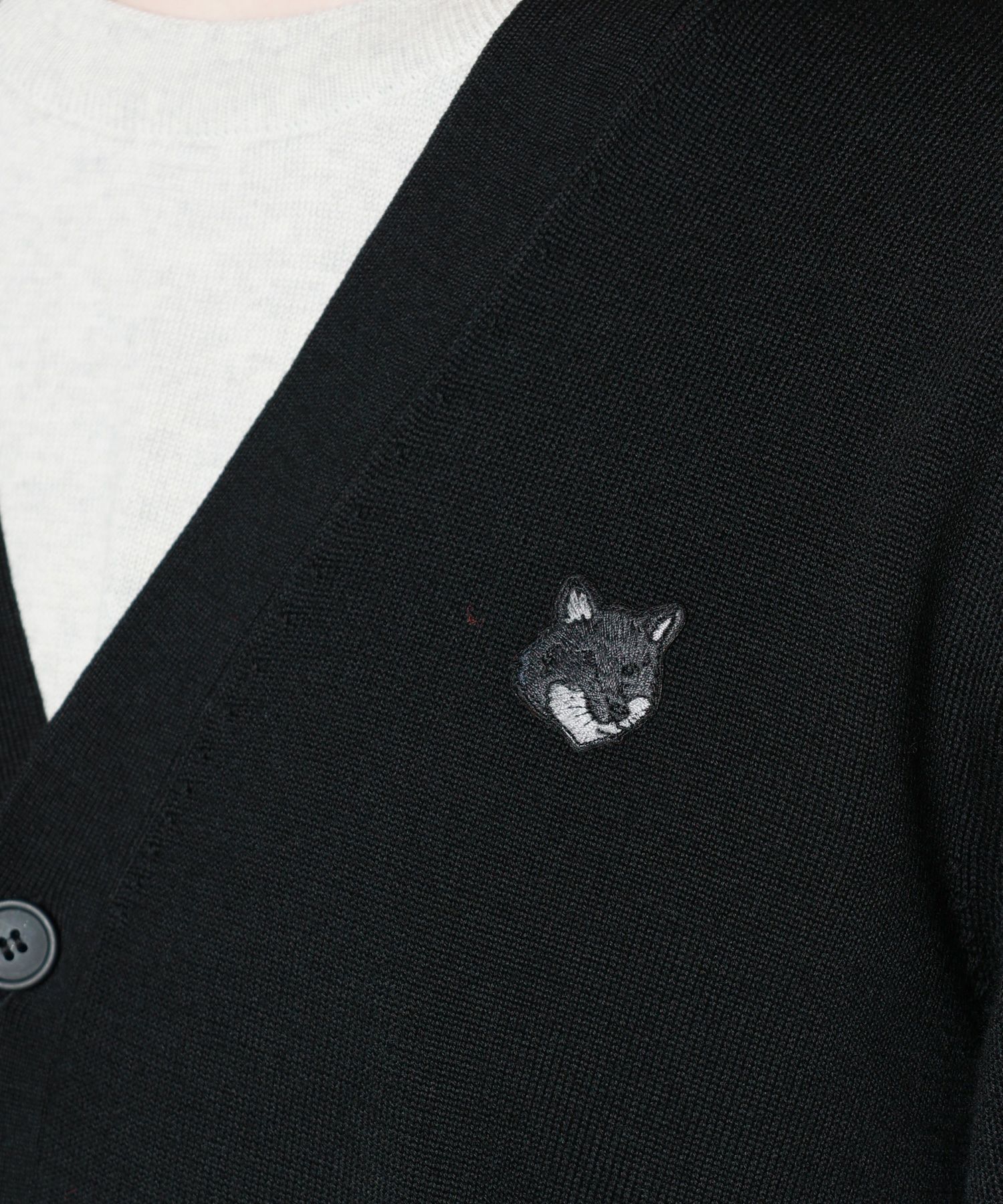 【MAISON KITSUNÉ】 ボールドフォックスヘッド カーディガン ボールド フォックスヘッド パッチ レギュラー カーディガン | Maison