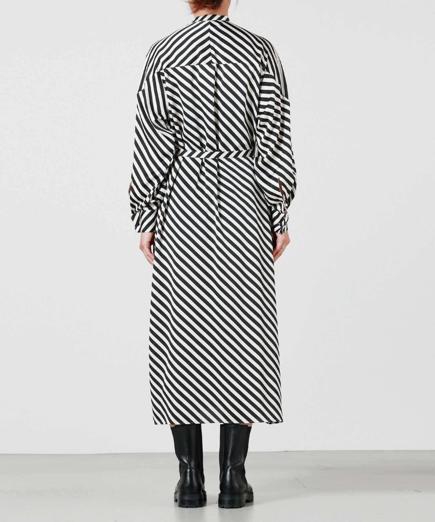 HYKE(ハイク)】 STRIPE HAMMER SATIN DRESS｜PARIGOT ONLINE（パリゴ 