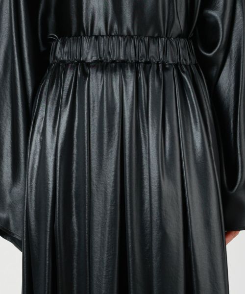 08sircus(08サーカス)】 Glossy satin wide gather skirt｜PARIGOT ONLINE（パリゴオンライン）