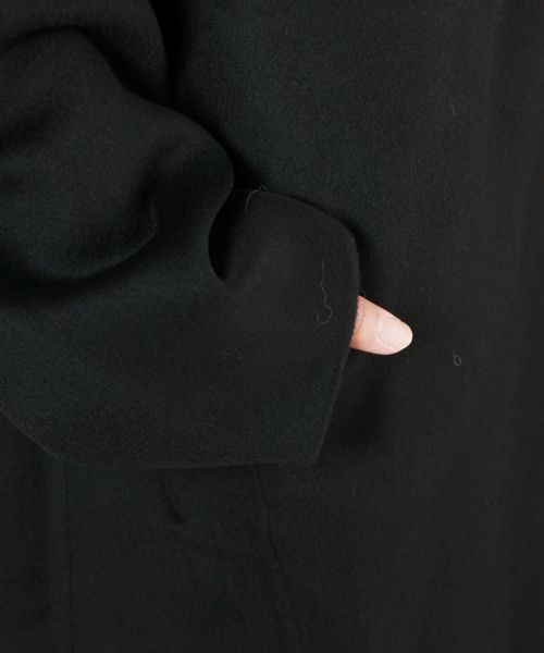 【関税込み】TOTEME ブラック Double コクーンコート コクーン コート toteme(トーテムスウェーデン) - 海外通販のBUYMA