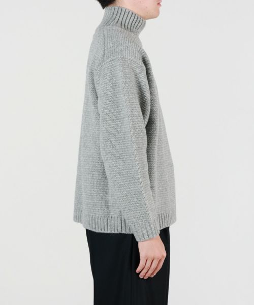 ATON(エイトン)】 LAMBS WOOL HIGHNECK SWEATER｜PARIGOT ONLINE