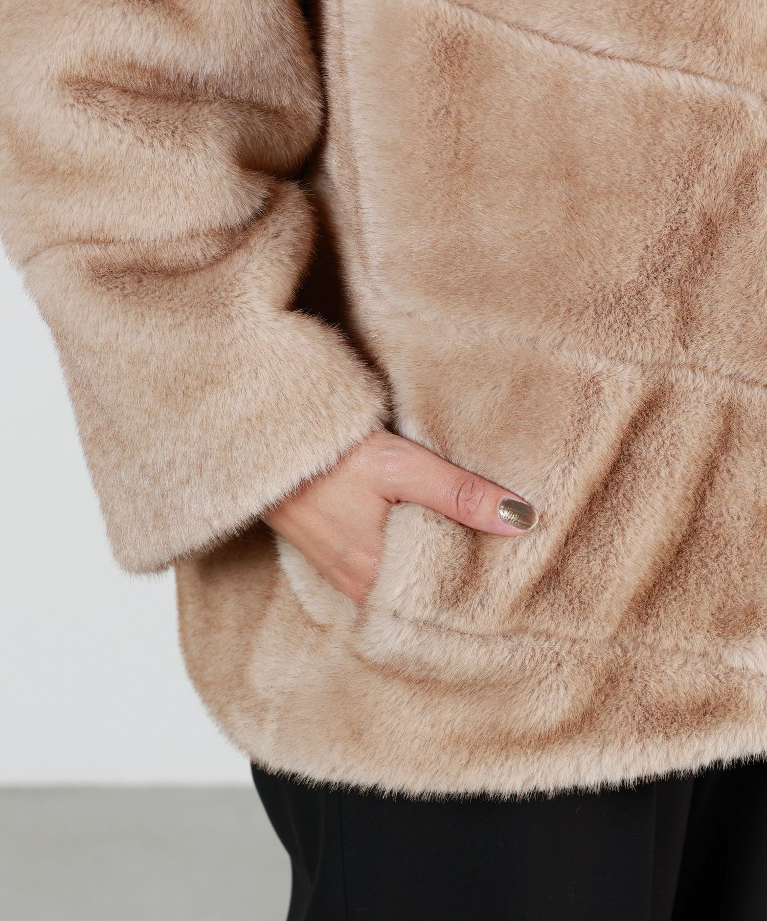 Lou Andrea(ルーアンドレア)】 ファーコート｜PARIGOT ONLINE（パリゴ