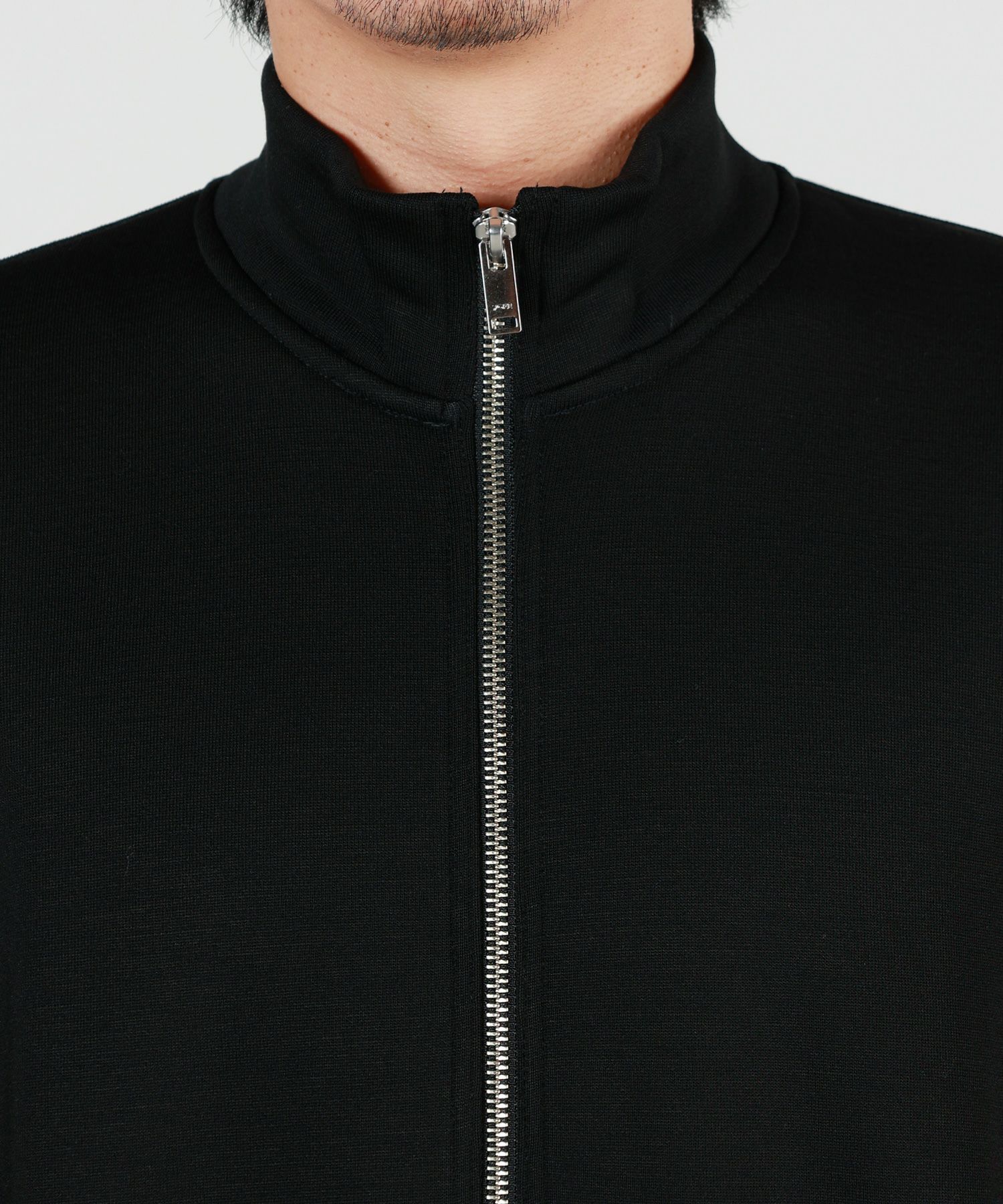 YOKE(ヨーク)】 3/4 ZIP PULLOVER SWEAT SHIRT｜PARIGOT ONLINE 