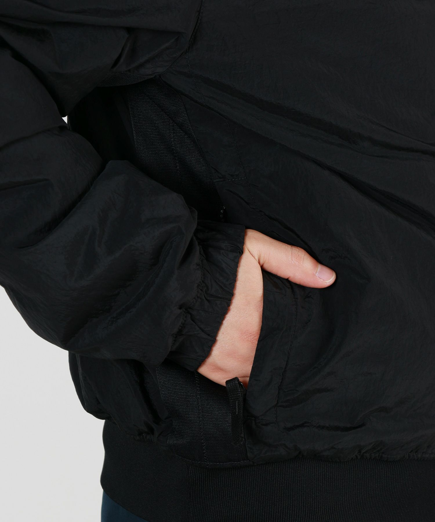 STONE ISLAND(ストーンアイランド)】 NYLON METAL IN ECONYL｜PARIGOT