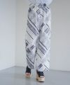 WHITE×NAVY