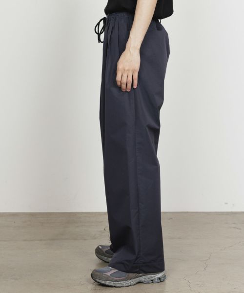 24SSマーカウェア TRIPLE PLEATED EASY TROUSERS 25S/S】TRIPLE PLEATED EASY TROUSER HEMP SHIRTING / MARKAWARE