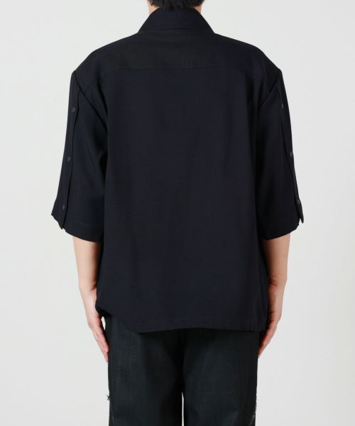 UJOH(ウジョー)】 ZIP UP Half Sleeve T｜PARIGOT ONLINE