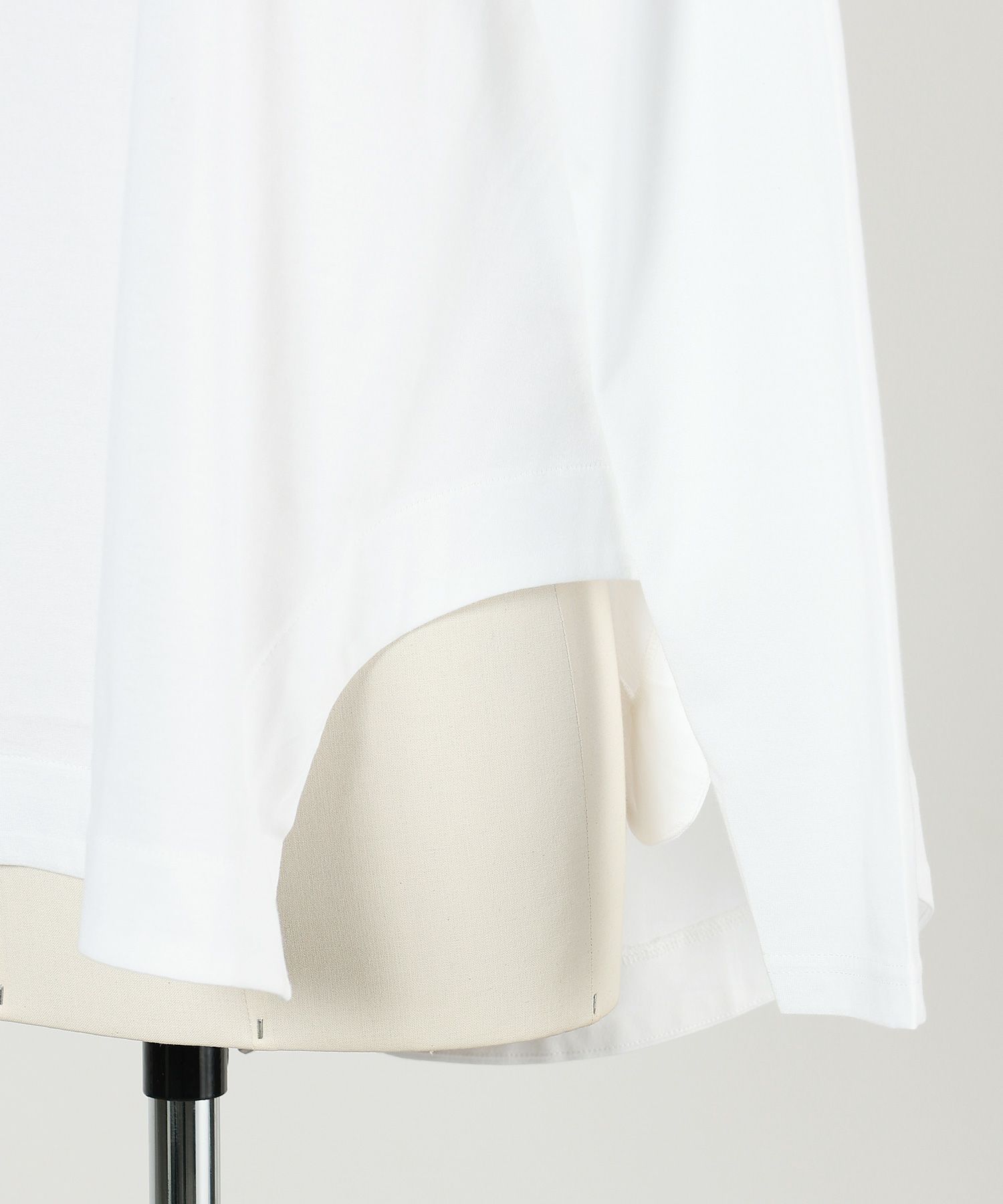 ENFOLD(エンフォルド)】 HIGH-NECK SLIT PULLOVER｜PARIGOT ONLINE 