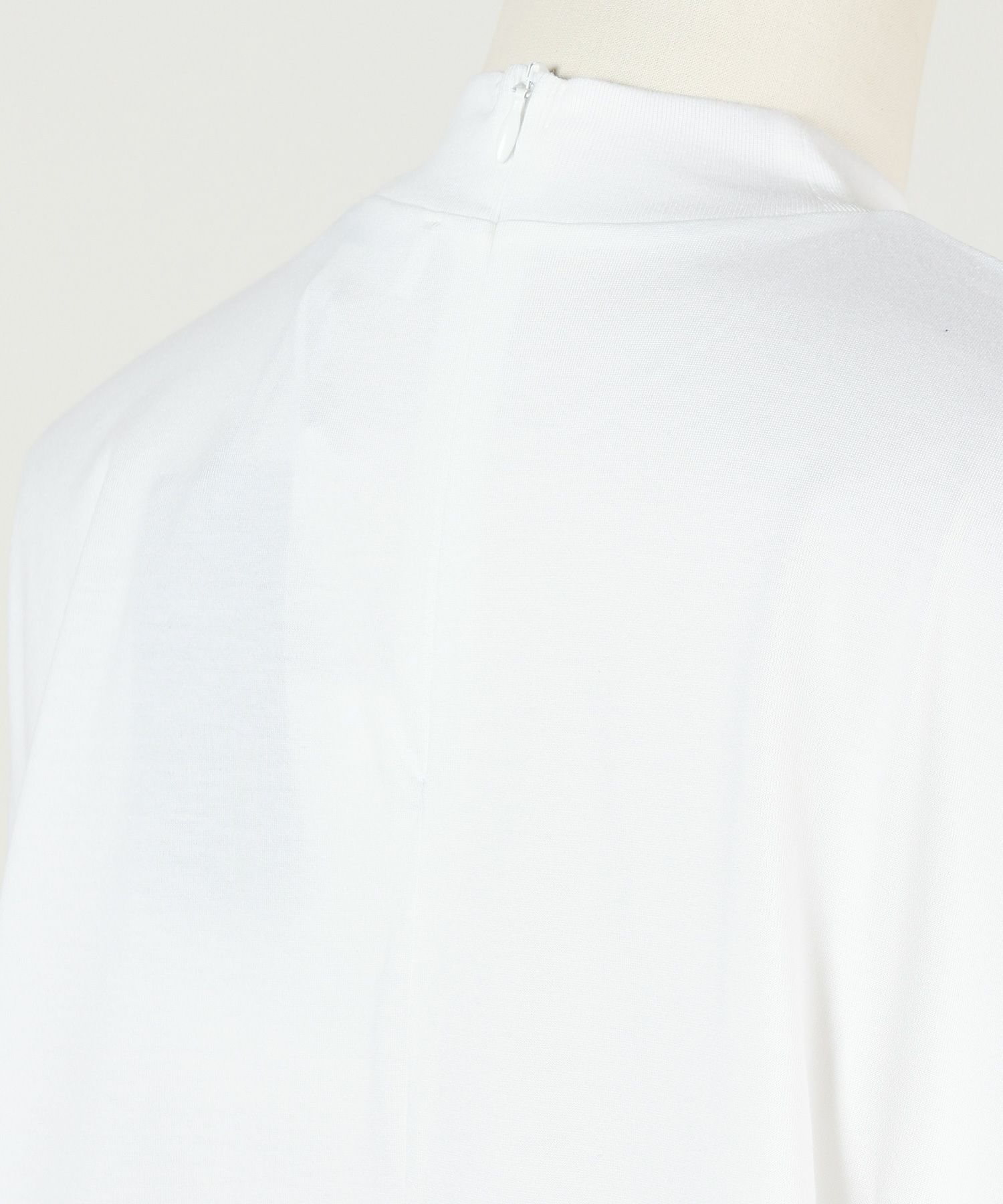 ENFOLD(エンフォルド)】 HIGH-NECK SLIT PULLOVER｜PARIGOT ONLINE 
