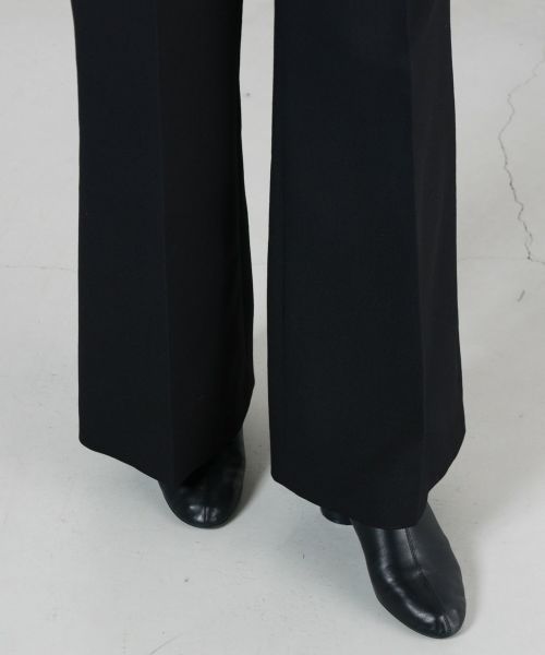 Chloe(クロエ)】 ウールクレープ製クロップドブーツカットパンツ