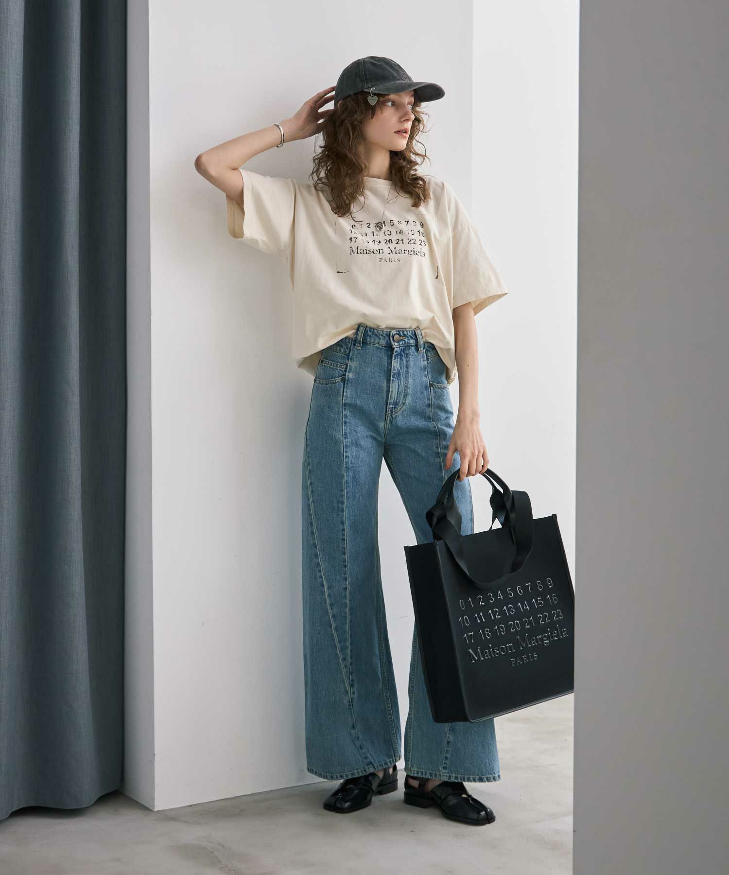 Maison Margiela(メゾンマルジェラ)】 カットアウトウエストジーンズ  