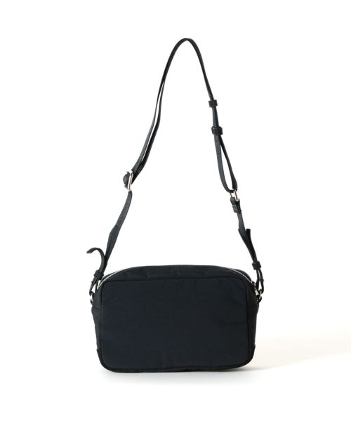 JW Anderson(ジェイダブリューアンダーソン)】 JWA プル カメラバッグ