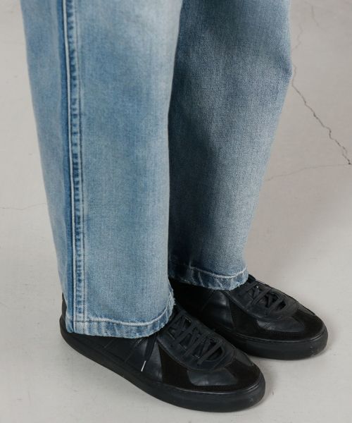 Maison Margiela(メゾンマルジェラ)】 ディストレストジーンズ