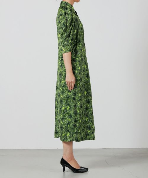 TOGA PULLA(トーガプルラ)】 SATIN PRINT DRESS｜PARIGOT ONLINE
