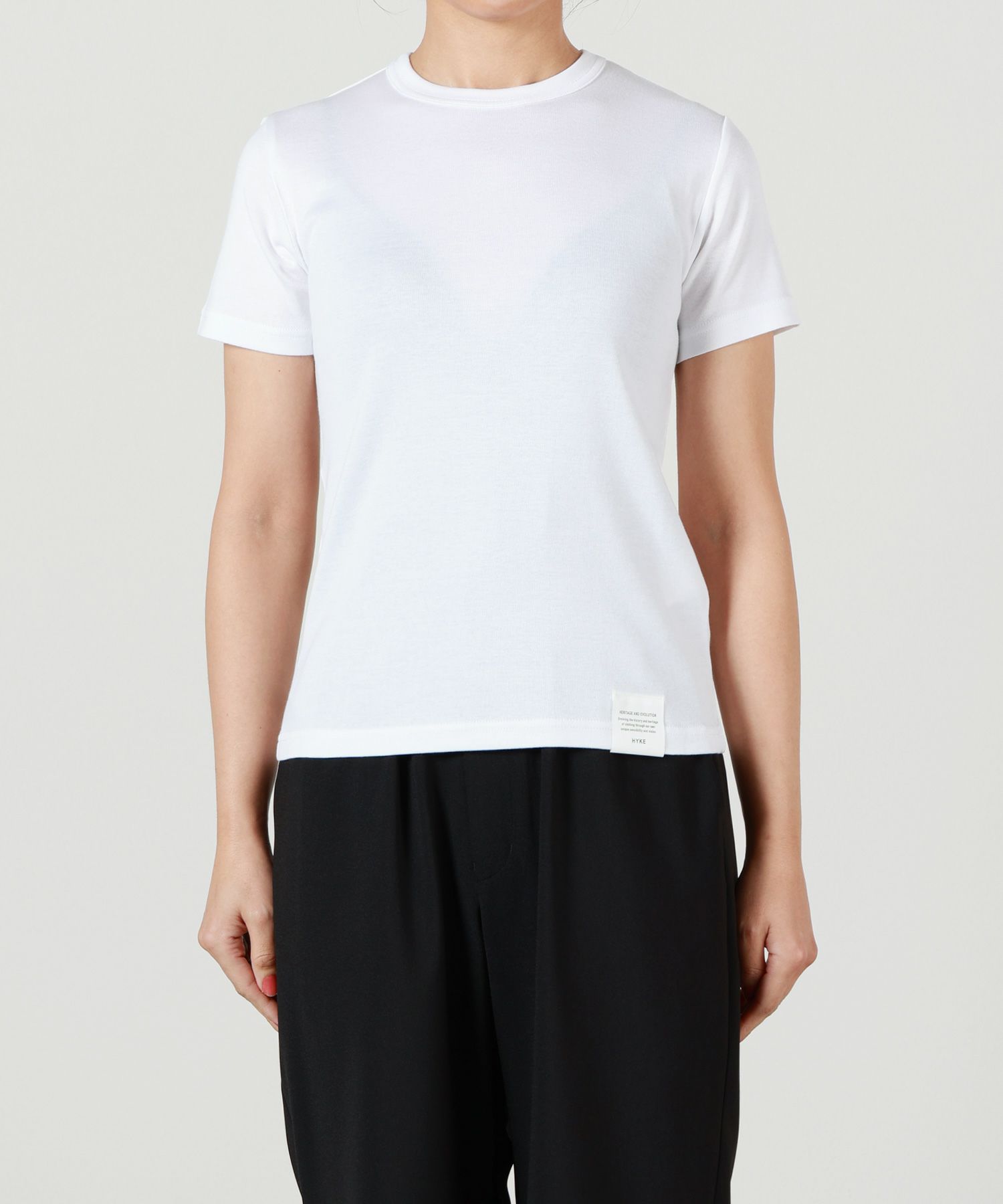 夏のTシャツはHYKE(ハイク)で見つける、大人のための1枚。