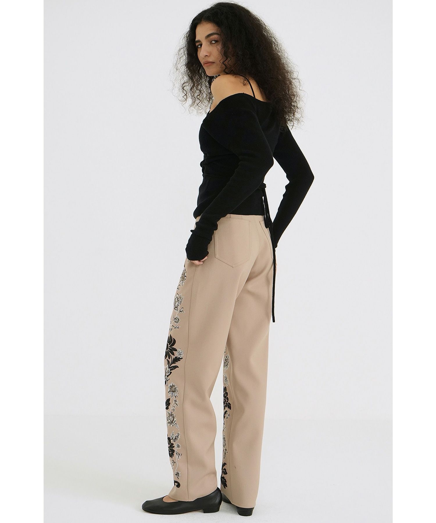 CLANE FLOWER EMBROIDERY PANTS 【公式通販】