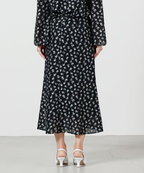 Mame Kurogouchi(マメ クロゴウチ)】 Floral Jacquard A-Line Skirt