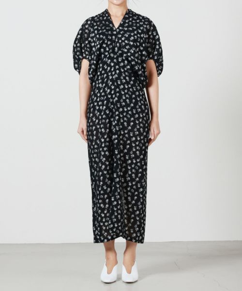 Mame Kurogouchi(マメ クロゴウチ)】 Floral Jacquard Volume Mame Kurogouchi(マメ クロゴウチ)】 Floral Jacquard Volume