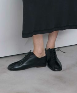 【LEMAILE】スーリスレザーダービーシューズ LEMAIRE】スーリスレザーダービーシューズ ブラック