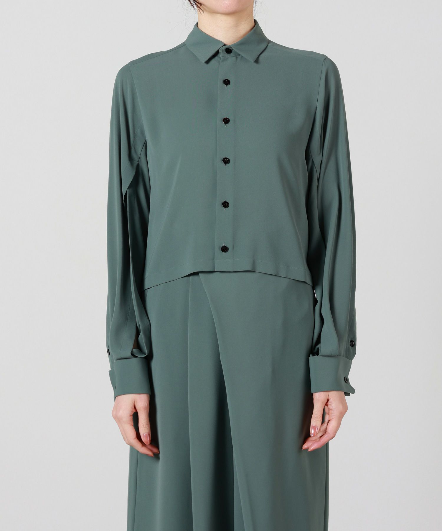HYKE(ハイク)】 TAP CROPPED SHIRT｜PARIGOT ONLINE（パリゴオンライン）
