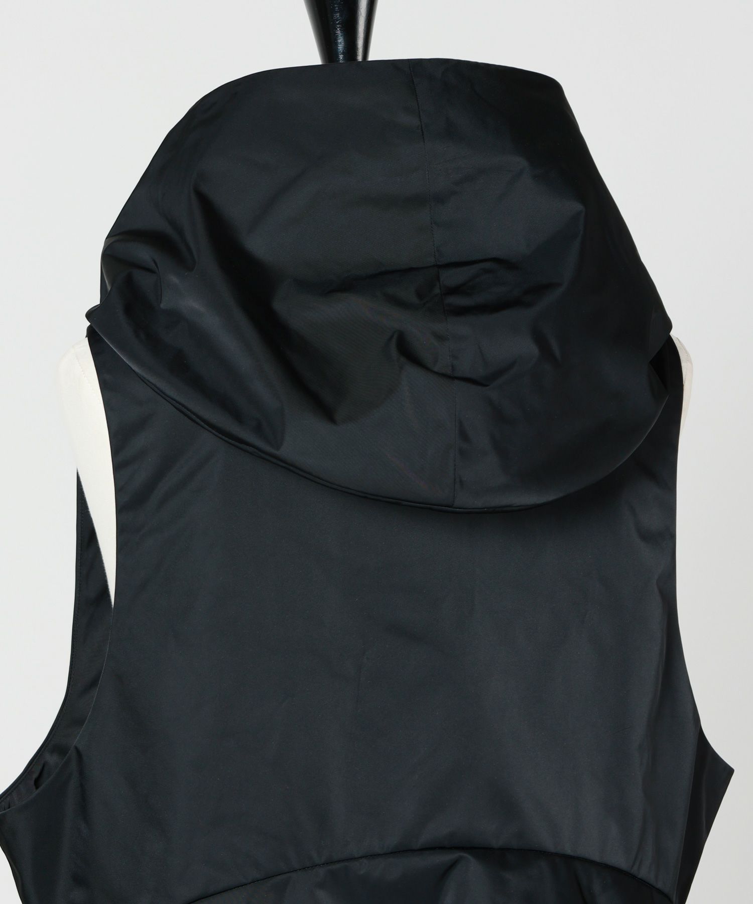 ENFOLD(エンフォルド)】 HOOD VEST｜PARIGOT ONLINE（パリゴオンライン）