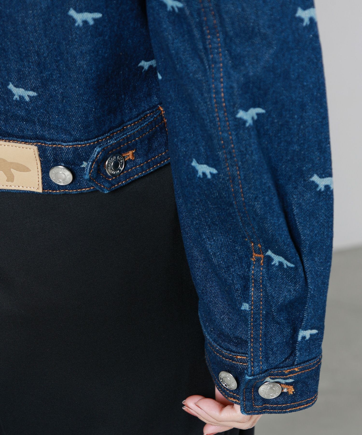 MAISON KITSUNE(メゾンキツネ)】 ジップ クロップド デニム ジャケット 