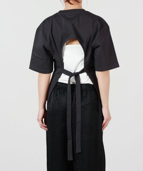 【関税込み】GANNI ブラック Tie Back コットン Tシャツ Phantom Black Cotton Tie Back T-shirt | GANNI US