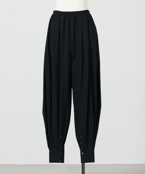 ENFOLD(エンフォルド)】CURVE-HEM JOGGER PANTS｜PARIGOT ONLINE