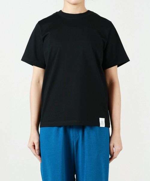 夏のTシャツはHYKE(ハイク)で見つける、大人のための1枚。