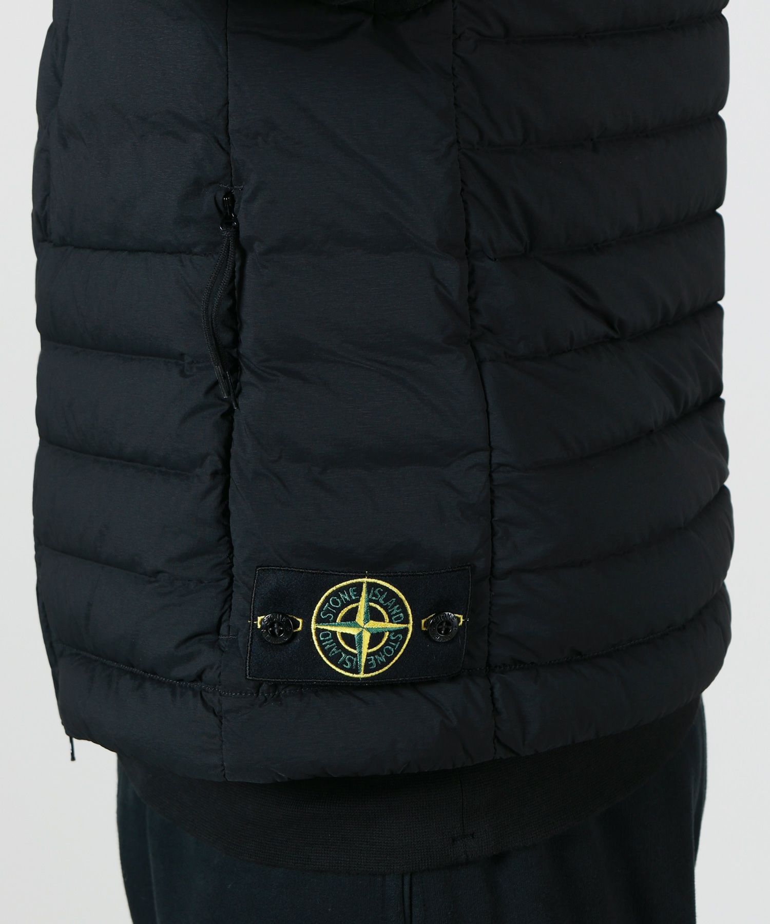 ☆ STONE☆ ダウンベスト　L STONE ISLAND(ストーンアイランド)】 SEAMLESS TUNNEL PADDED ベスト