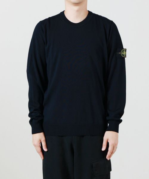STONE  ロゴパッチクルーネックジャンパー STONE ISLAND(ストーンアイランド)】 ロゴパッチクルーネック