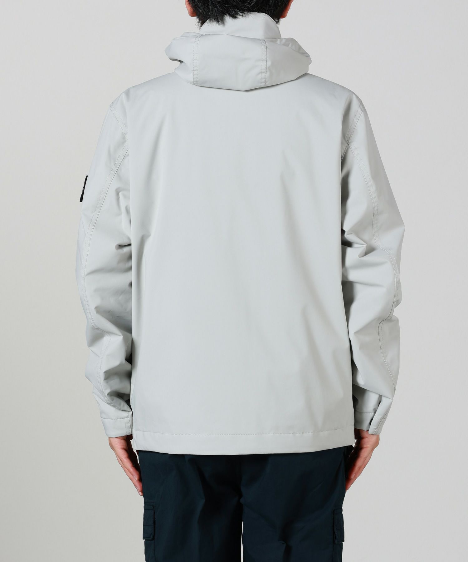 STONE ISLAND(ストーンアイランド)】 ZIP-UP HOODED ジャケット