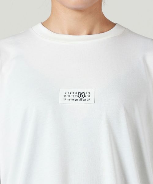 新品★MM6 Maison Margiela★パッチ Tシャツ MM6 Maison Margiela パッチ Tシャツ | ホワイト | FARFETCH JP