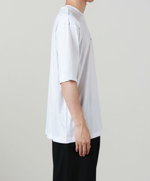 Marni ロゴパッチ ドロップショルダー Tシャツ MARNI(マルニ)】 ロゴパッチ ドロップショルダー Tシャツ