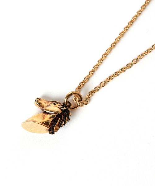 【関税込み】Chloe ゴールド The Chloe Charms ネックレス Chloé Charmsネックレス の金色 CHC25SFO06CB79DC | Chloé JP