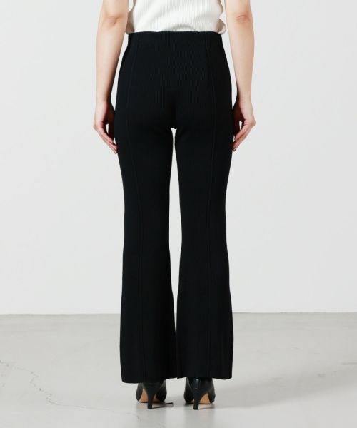 CFCL(シーエフシーエル)】 SOFT PORTRAIT TIGHT FLARE PANTS｜PARIGOT