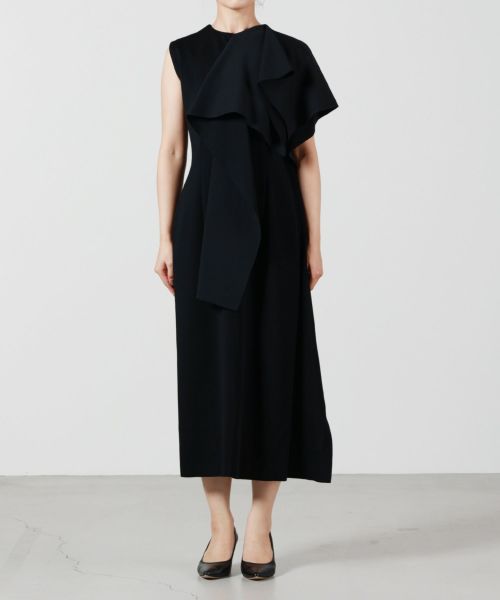 CFCL(シーエフシーエル)】 AC MILAN CREASE SLEEVELESS DRESS