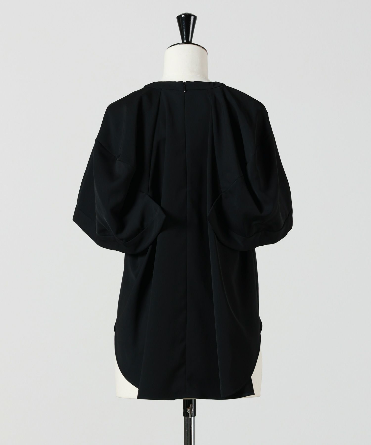 ENFOLD(エンフォルド)】 WING-SLEEVES PULLOVER｜PARIGOT ONLINE  