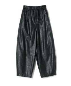 sacraブラック 合成皮革 ハーフパンツ SACRA（ファッション） SACRA サクラ ショートパンツ SYNTHETIC