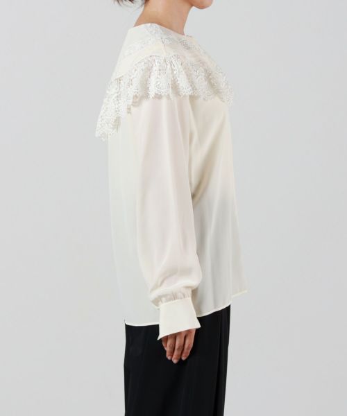 Chloe - ★新品同様　美品　Chloe クロエ  レースドッドブラウス　36 Chloe(クロエ)】 クレープデシン&レース製ギャザーブラウス