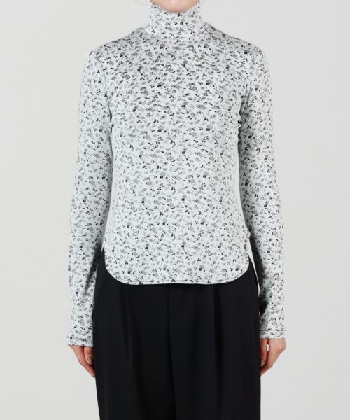 Mame Kurogouchi(マメ クロゴウチ)】Floral Jacquard Fraise
