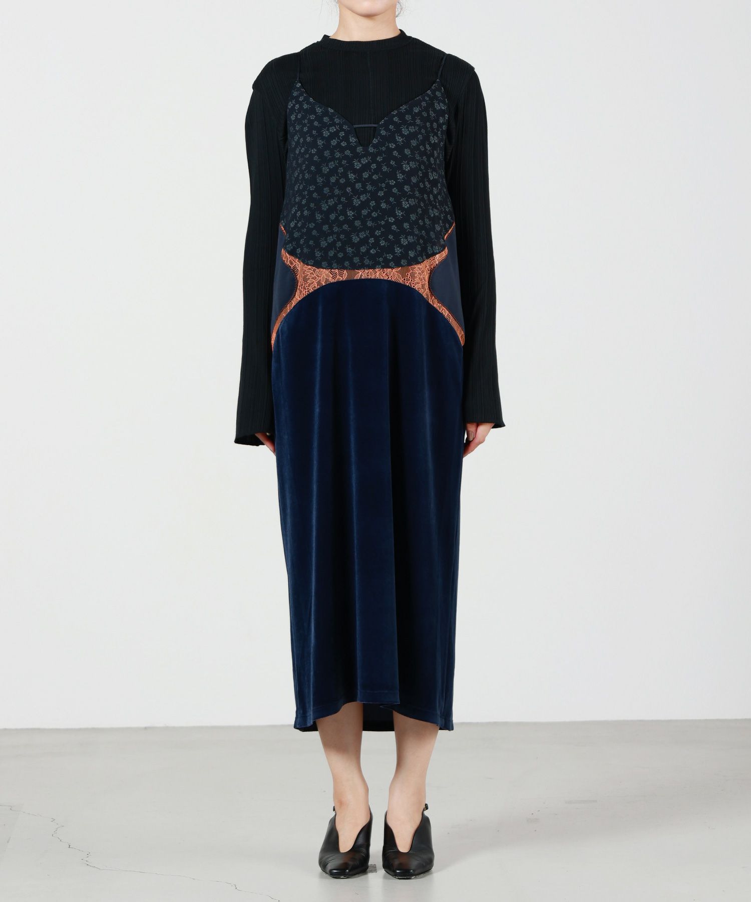 Mame Kurogouchi(マメ クロゴウチ)】Cupro Triacetate Floral Jacquard