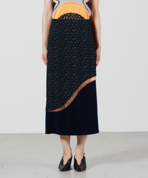 Mame Kurogouchi(マメ クロゴウチ)】Cupro Triacetate Floral Jacquard