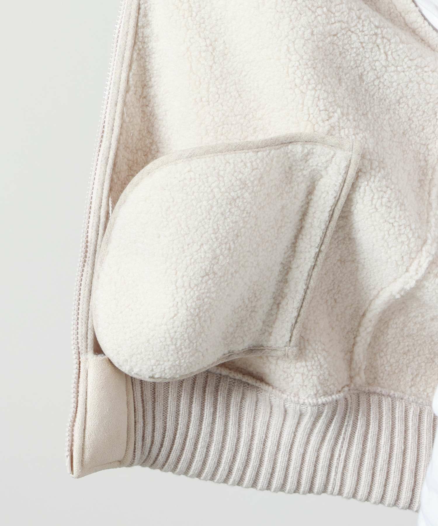 Gran Sasso(グランサッソ)】 エコムートン×ニットリブ立ち襟ブルゾン